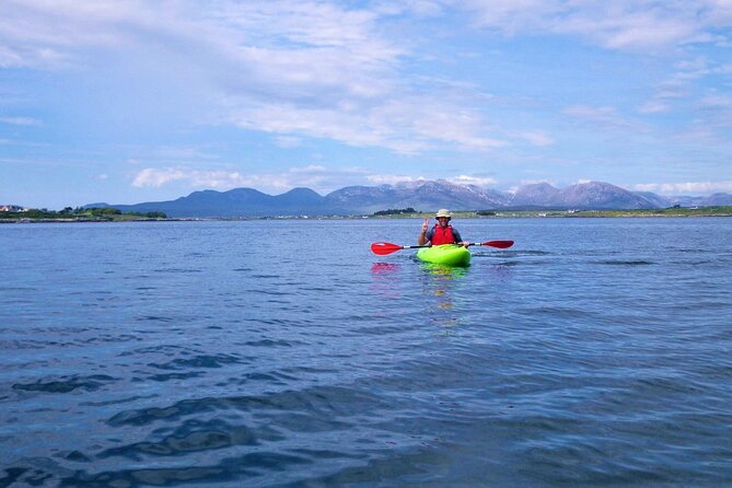 2.5 Hour Guided Sea Kayaking in Roundstone Bay - Why Roundstone Bay Works So Well By Kayak