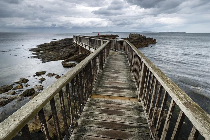 2-Day 'Game of Thrones' Rail Tour from Dublin Incl. Belfast and Giant's Causeway - Cushendun Caves and the shadow baby site