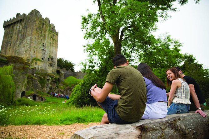2-Day Southern Ireland Tour from Dublin:Including Blarney and Cliffs of Moher - Doolin lunch and traditional music