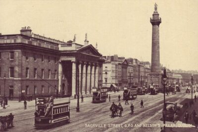 2-Hour Historical Walking Tour from Dublin