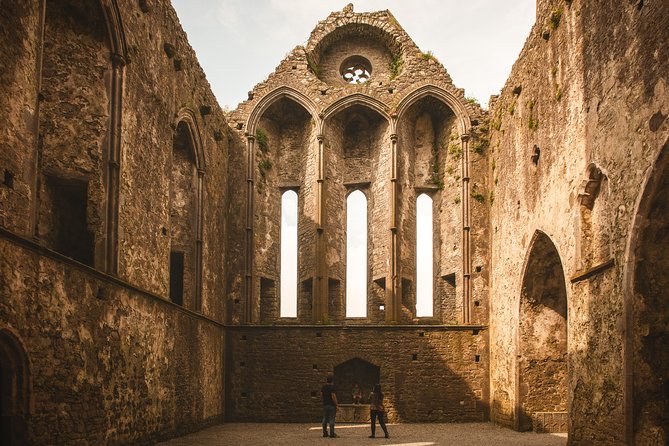3-Day Dingle, Killarney and the Wild Atlantic Way Small-Group Tour from Dublin - Day three: Inch Beach, Killarney, and Rock of Cashel