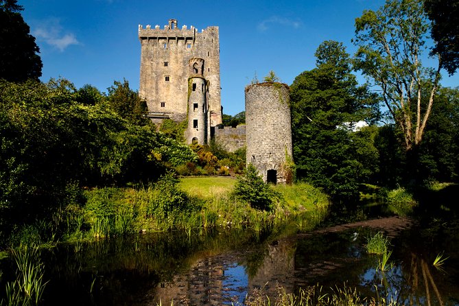 4-Day Cork, Ring of Kerry, Dingle, Cliffs of Moher and Galway Bay Rail Tour - Three nights in Killarney, with an important lodging choice