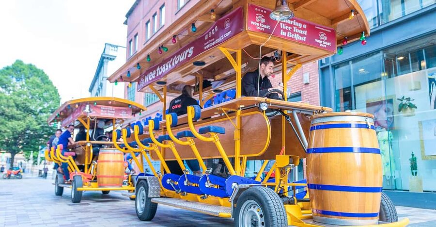 Belfast: City Centre Beer Bike Tour - Bedford Street to Belfast City Hall