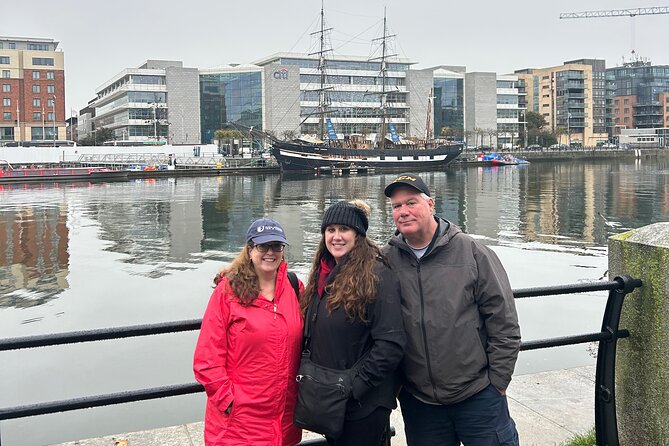 Best Dublin City & Bay Authentic Fun Tour with a True Dubliner - Temple Bar, music, and the final hour