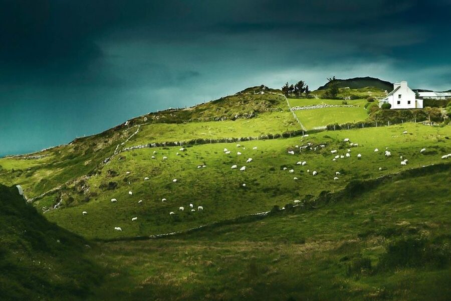 Best of Ireland 6-Day Backpackers Economy Tour - Why this six-day route works