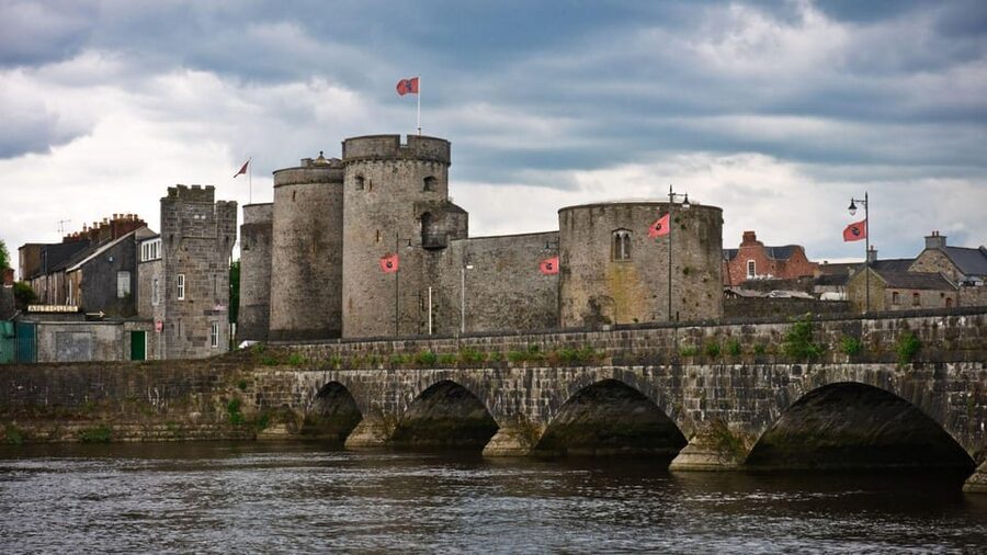 Best of Limerick: Private Walking Tour with a Local - How the two to six hour length changes the experience