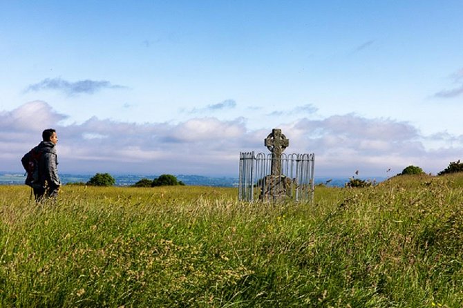 Celtic Boyne Valley & Ancient Sites Day Tour From Dublin - Loughcrew Cairns and 5,000-year-old carvings
