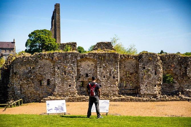 Celtic Boyne Valley & Ancient Sites Day Tour From Dublin - Lunch and the Fore Distillery stop