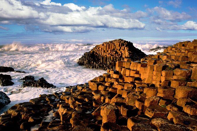 Chauffeur Giants Causeway & Belfast Private Day Tour From Dublin - Giant’s Causeway: allow 90 minutes