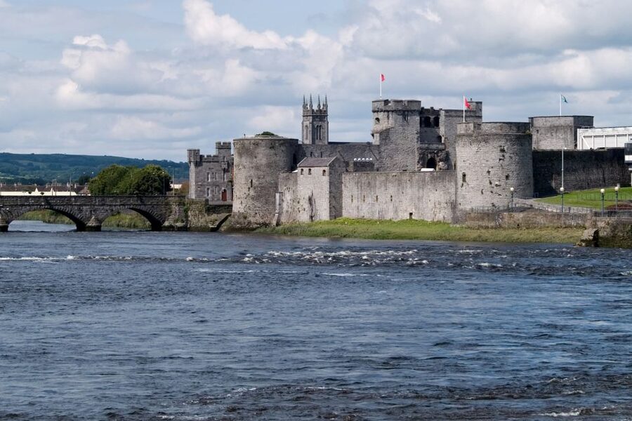 Cliffs of Moher and Blarney 2-Day Tour from Dublin - Through the Golden Vale to Limerick