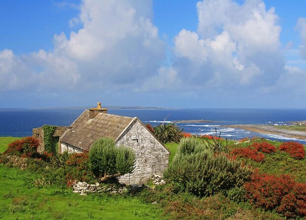 Cliffs Of Moher Hiking Tour from Doolin - Small Group - Why walk from Doolin instead of driving straight to the cliffs?