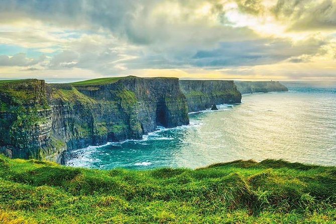Cliffs of Moher Luxury Private Day Tour - One hour above the Cliffs of Moher