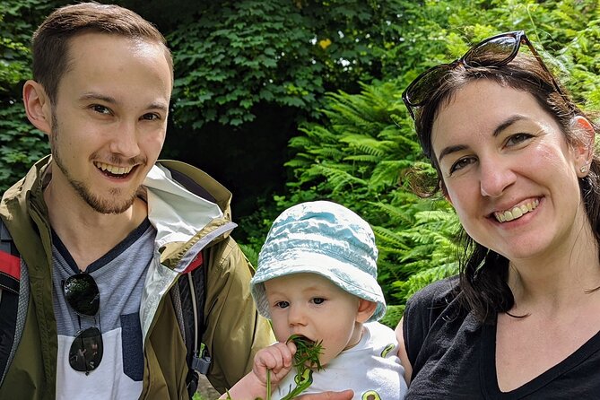 Coastal Foraging and Folklore Tour - Seaweeds, shellfish, and plants in real context
