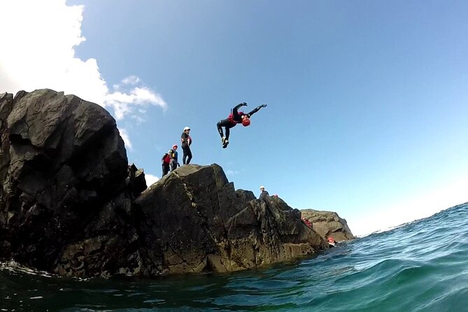 Coasteering on Irelands Wild Atlantic Way - A practical look at the 2.5-hour session