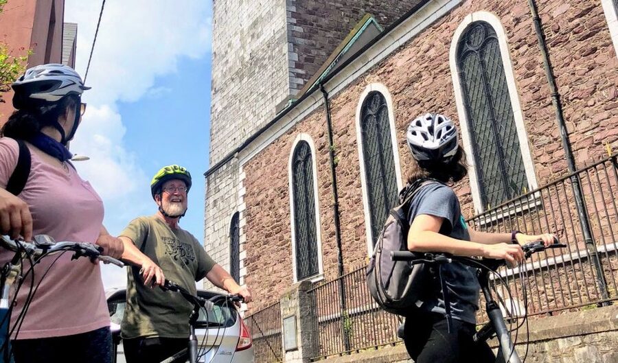 Cork: Cork City Cycle Tour - Regular Bike - Meeting beside the River Lee