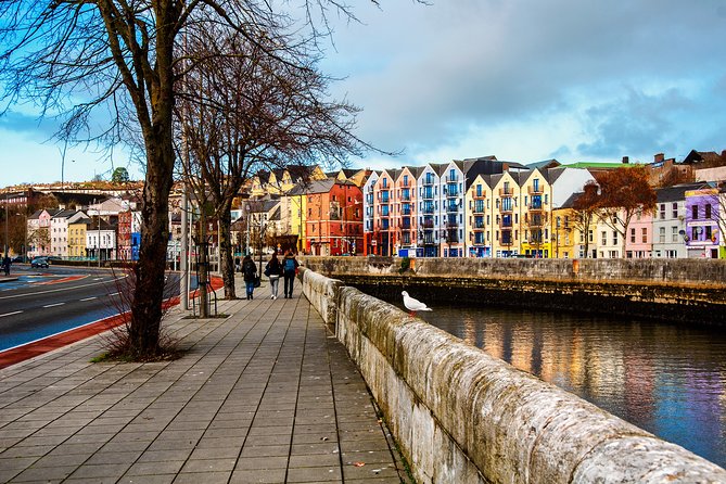 Cork Instagram Photography Walking Tour - Using framing at Father Mathew Statue