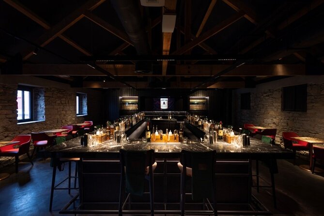 Cork Midleton Distillery Jameson Whiskey Experiences - Choosing between the three Midleton formats