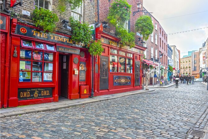 Cupid’s Trail: Romantic Puzzle Quest in Dublin - A Dublin romance quest that works best at your pace