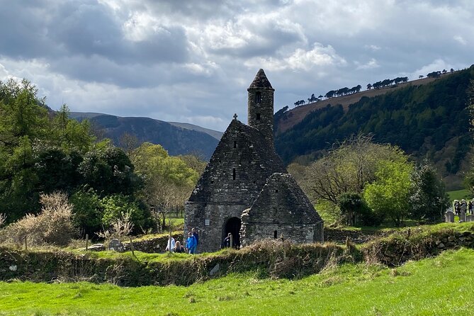 Day Tour from Dublin: Wicklow Mountains, Glendalough, Powerscourt - Timing, walking, and practical concerns