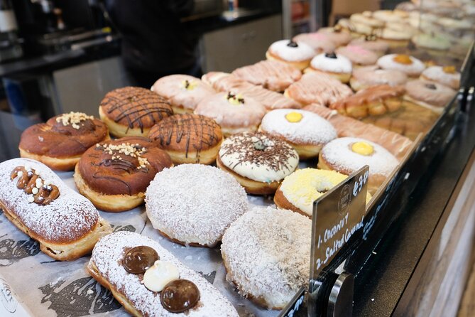 Deliciously Dublin: The Artisan Donut Walking & History Tour - Sweet Churro and the Irish twist