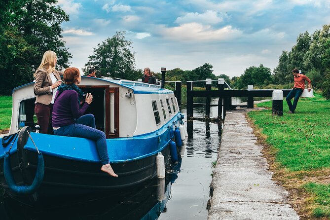 Digby Lock Cruise - Explore Ireland's Historic Grand Canal. - The mood on the water