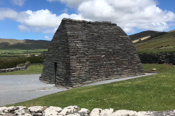 Dingle Peninsula & Slea Head Private Day Tour - What the guides add to the experience