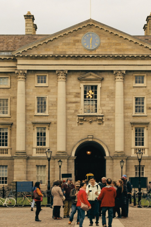 Dublin: 2 Hour City Center Guided Walking Tour - Who gets the most from this two-hour walk