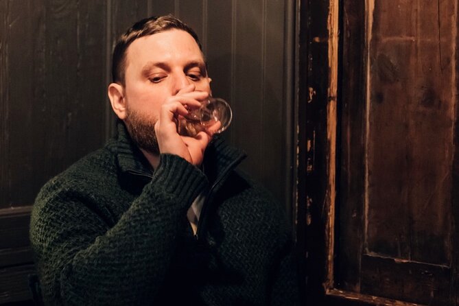 Dublin 6 Whiskey Tasting & 3 Food Pairing Walking Tour with Local - Why this whiskey walk works better than a single distillery visit
