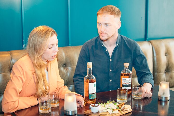 Dublin 6 Whiskey Tasting & 3 Food Pairing Walking Tour with Local - Three pubs, six whiskeys, and changing points of view
