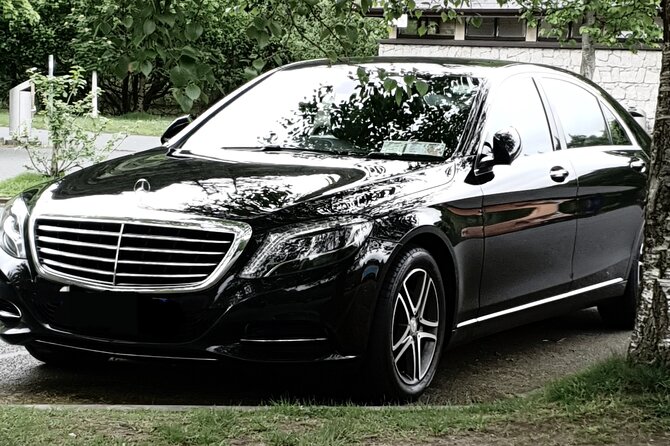 Dublin Airport & City Transfers - Driving from Dublin Airport into the city