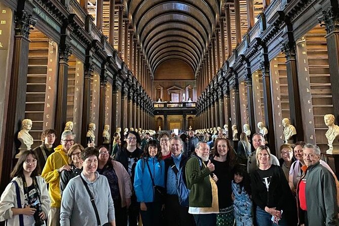 Dublin Book of Kells, Castle and Molly Malone Statue Guided Tour - Why this Dublin tour works well