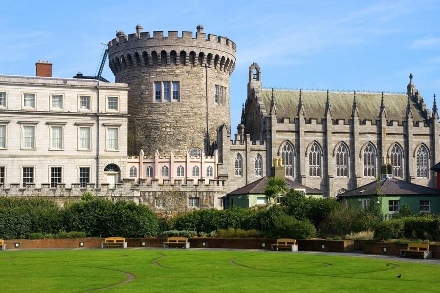 Dublin: Book of Kells, Dublin Castle and Christ Church Tour - Who should book this experience