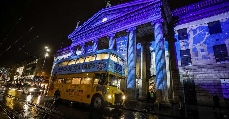 Dublin: Christmas Lights Festive Bus Tour with Afternoon Tea - A Christmas Bus Ride Through Central Dublin