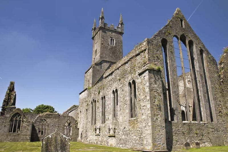 Dublin: Cliffs of Moher, Bunratty Castle and Ennis Day Trip - The coach ride is part of the bargain
