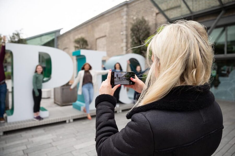 Dublin: EPIC Museum Entrance Ticket - Following the galleries through Irish emigration