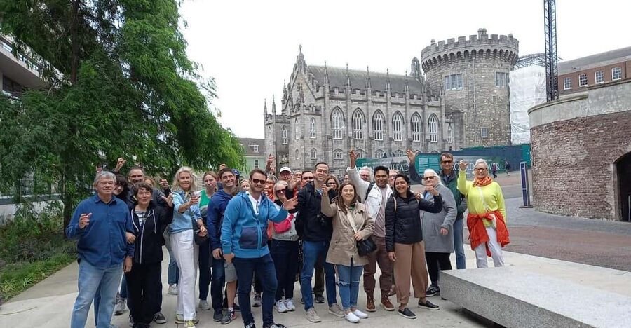 Dublin Food & Drink Walking Tour & Jameson Irish Coffee Demo - How the guide affects the experience