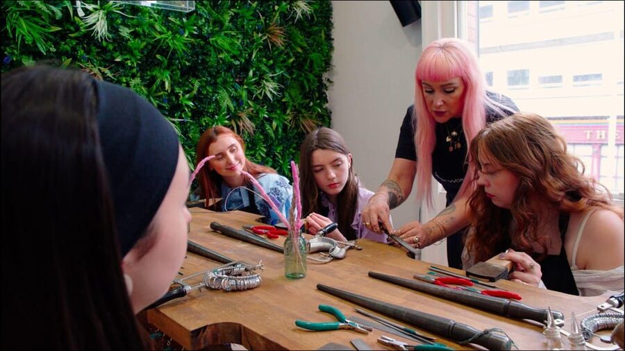Dublin: Forge a Silver Ring Workshop on George's Street - The tutor’s role and the English requirement