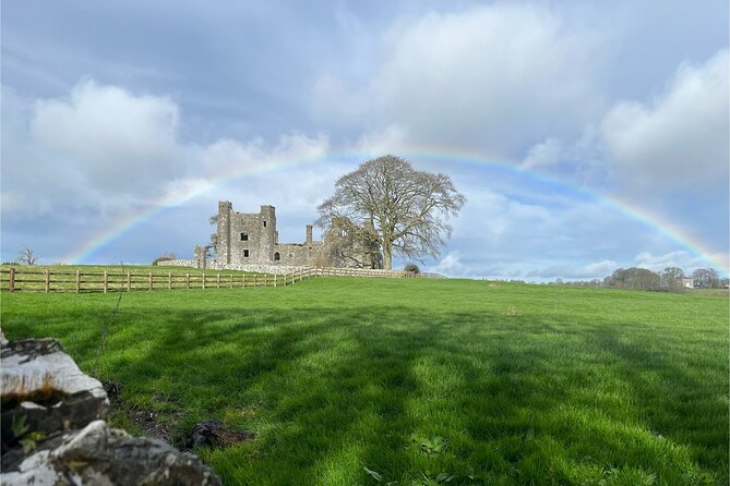 Dublin Full-Day Tour through Boyne Valley - Newgrange and the world of 3200 BC