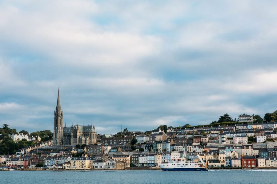 Dublin: Full-Day Tour to Cork, Cobh and Blarney Castle - Lunch and free time in Blarney village