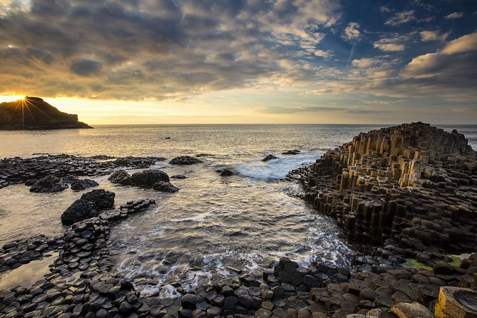 Dublin: Giant's Causeway, Dark Hedges, Dunluce and Belfast Titanic entrance fee - Two hours at the Giant’s Causeway