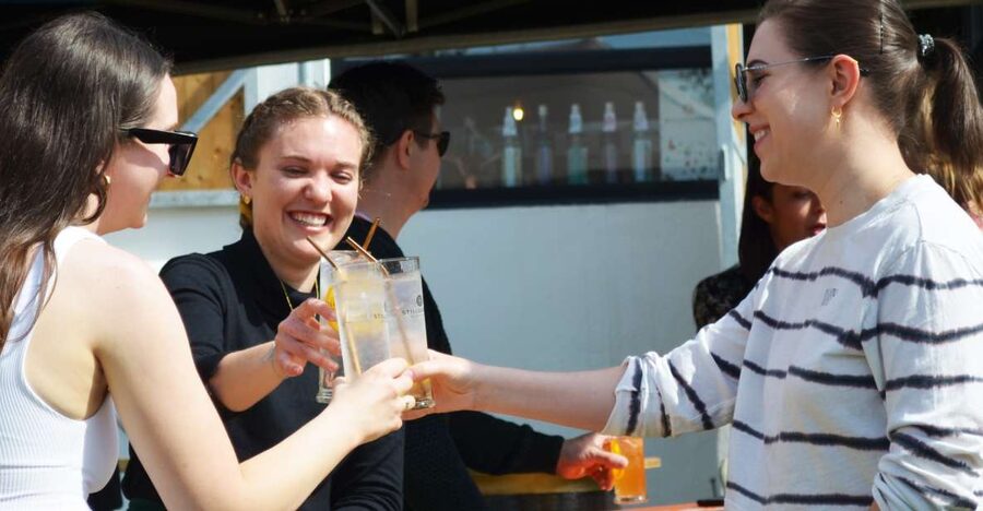 Dublin: Gin Masterclass with Welcome Drink & Tasting Flight - Starting with a welcome drink