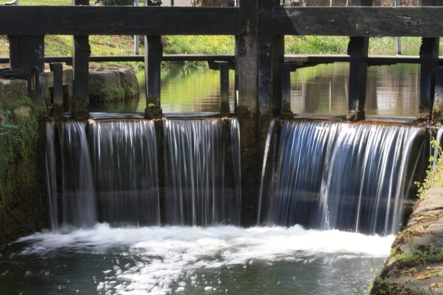 Dublin: Grand Canal Cruise with Dinner - Drinks, bar service, and the true cost