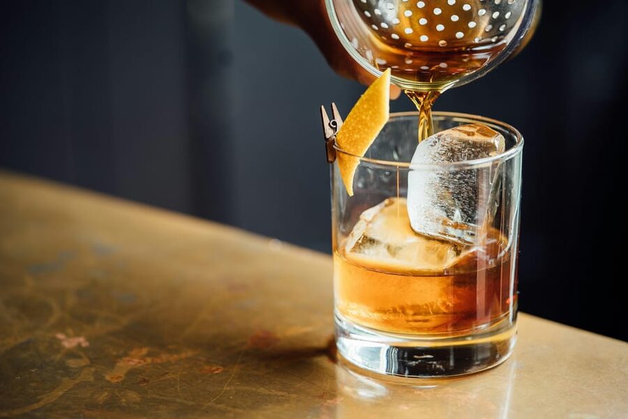 Dublin: Guinness Storehouse, Roe & Co Irish Whiskey Tour - Why the guide matters on this route