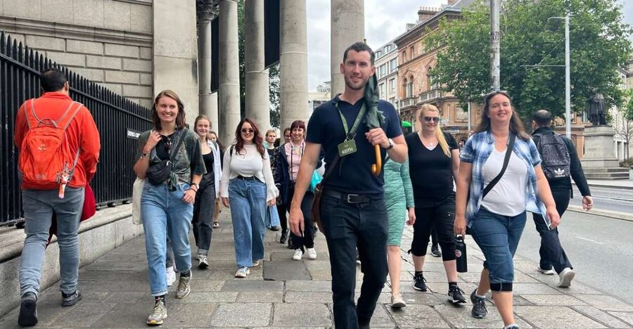 Dublin: Highlights and Hidden Gems Walking Tour - Why Dublin makes sense on foot