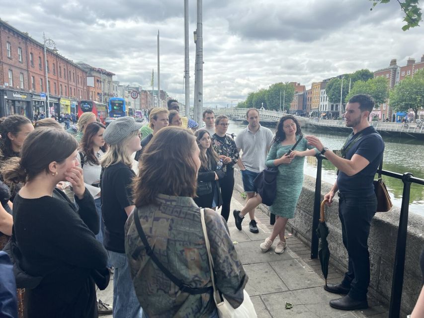 Dublin: Highlights and Hidden Gems Walking Tour - Temple Bar and the character of central Dublin