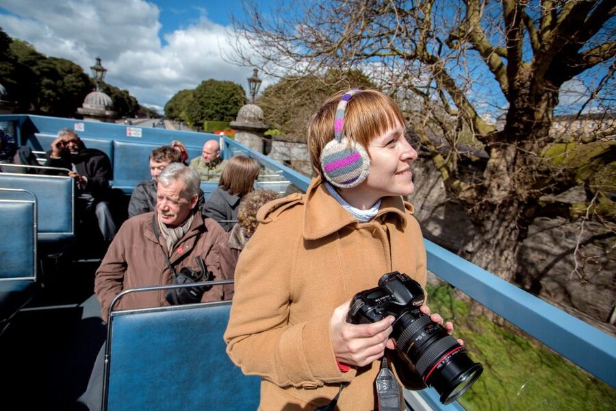 Dublin: Hop-on Hop-off Bus Tour - Live commentary, music, and the guide factor