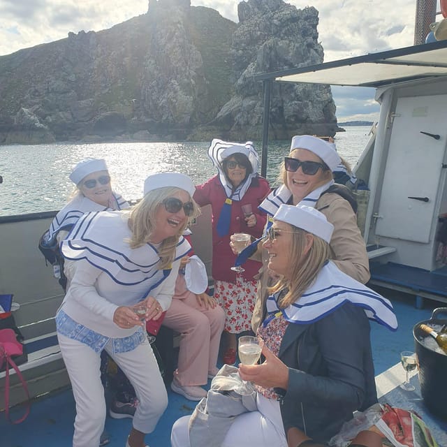 Dublin: Howth Cliffs and Lighthouse Boat Tour - Finding the boat at the end of West Pier