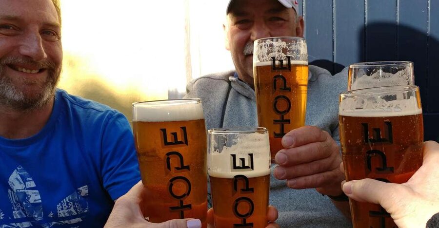 Dublin: Howth Coastal Craft Beer and Seafood Tour - Local beer in Howth’s oldest pub