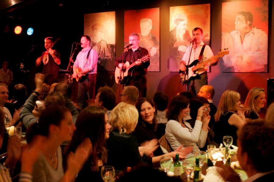 Dublin: Irish Night Show at the Merry Ploughboy Pub - A lively Irish night, not a quiet pub session