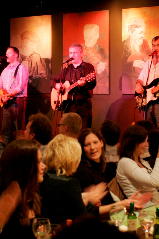 Dublin: Irish Night Show at the Merry Ploughboy Pub - Choosing between show only and dinner and show